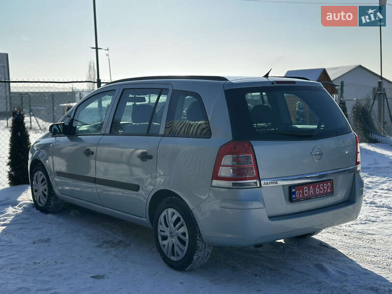 Минивэн Opel Zafira 2009 в Виннице