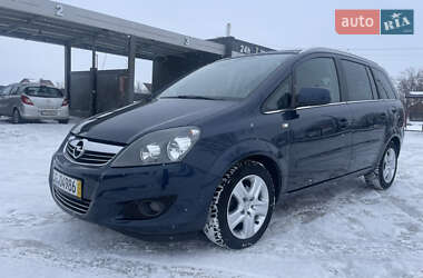 Мінівен Opel Zafira 2011 в Івано-Франківську