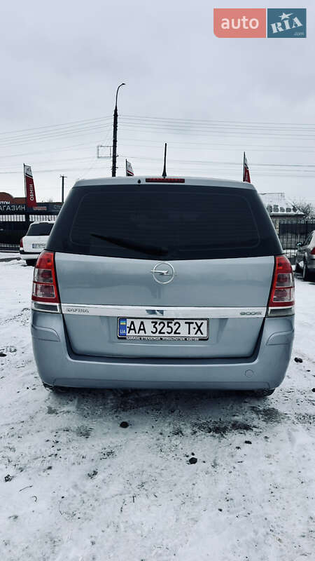 Минивэн Opel Zafira 2011 в Смеле фото 7 Минивэн Opel Zafira 2011 в Смеле