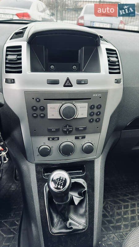 Минивэн Opel Zafira 2011 в Смеле фото 18 Минивэн Opel Zafira 2011 в Смеле