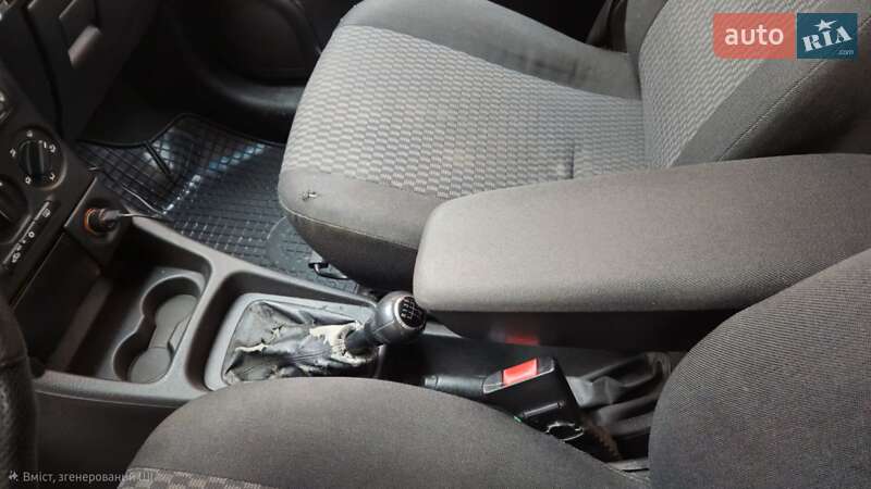 Минивэн Opel Zafira 2002 в Нетешине