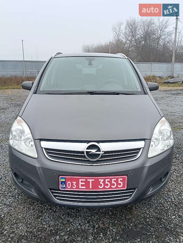 Минивэн Opel Zafira 2009 в Ровно