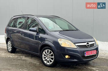 Минивэн Opel Zafira 2009 в Луцке
