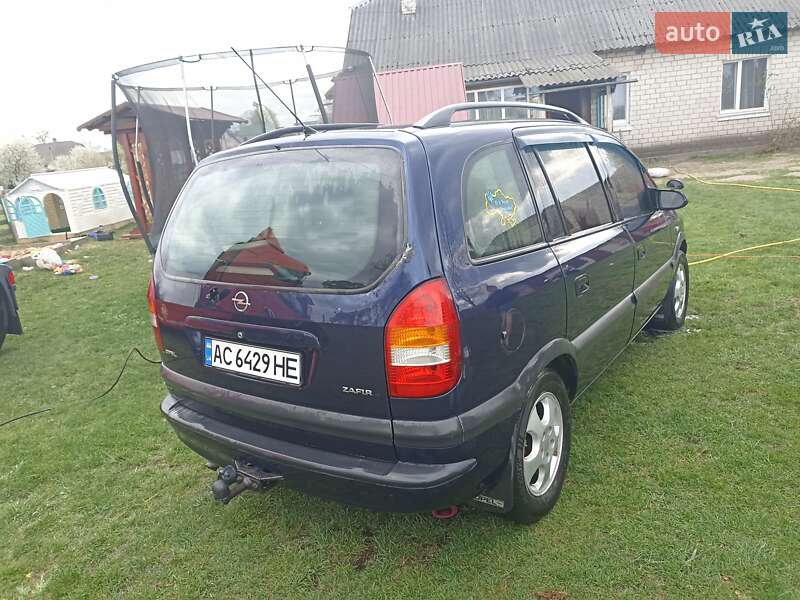 Минивэн Opel Zafira 2000 в Туре фото 6 Минивэн Opel Zafira 2000 в Туре