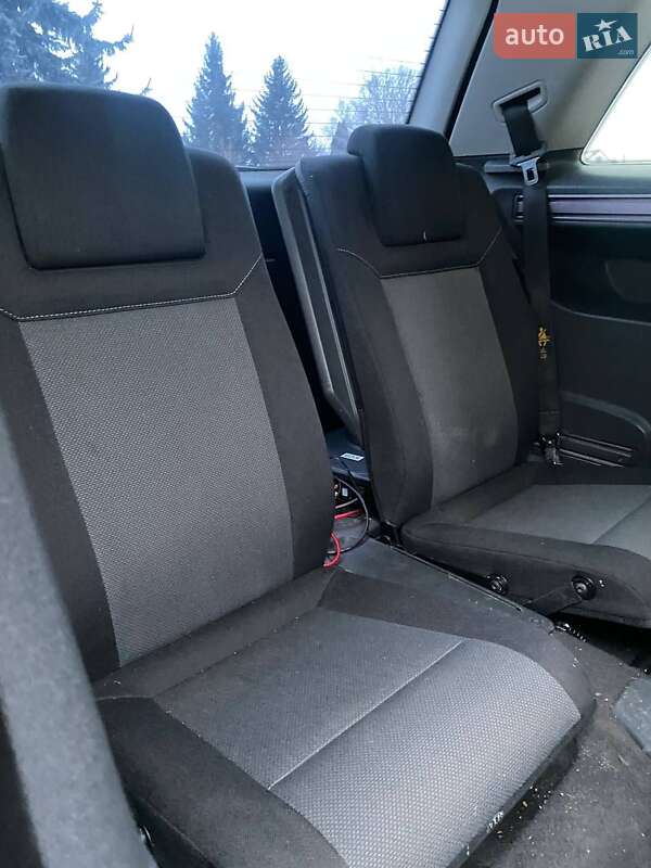 Минивэн Opel Zafira 2005 в Дубно