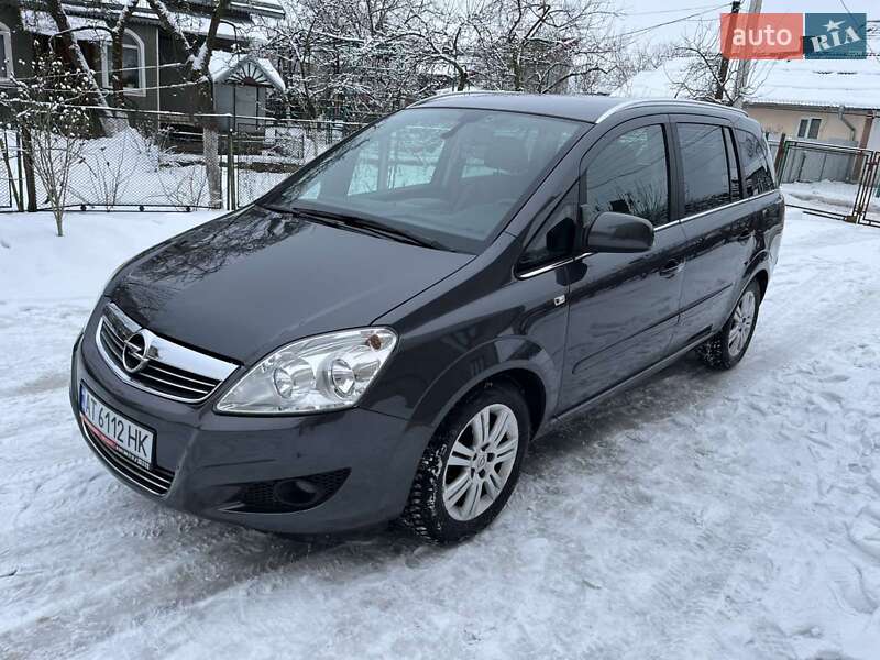 Минивэн Opel Zafira 2011 в Коломые