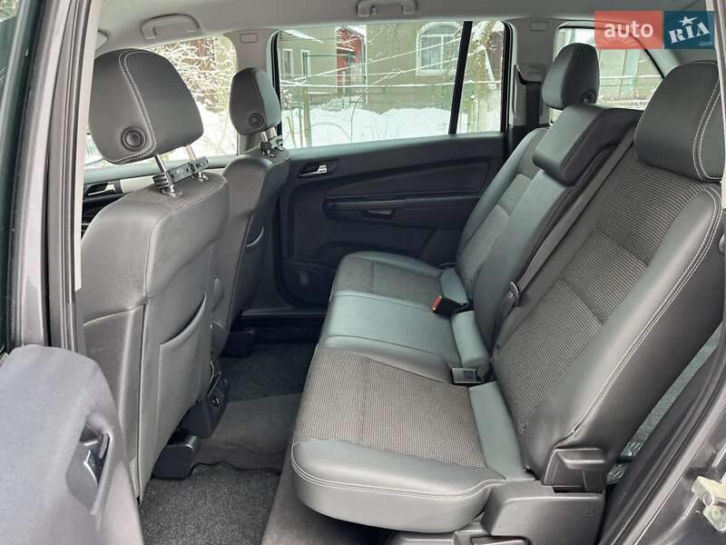 Минивэн Opel Zafira 2011 в Коломые