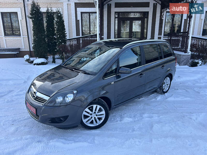 Минивэн Opel Zafira 2009 в Виннице