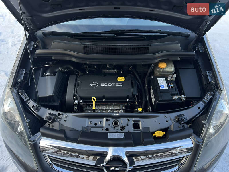 Минивэн Opel Zafira 2009 в Виннице