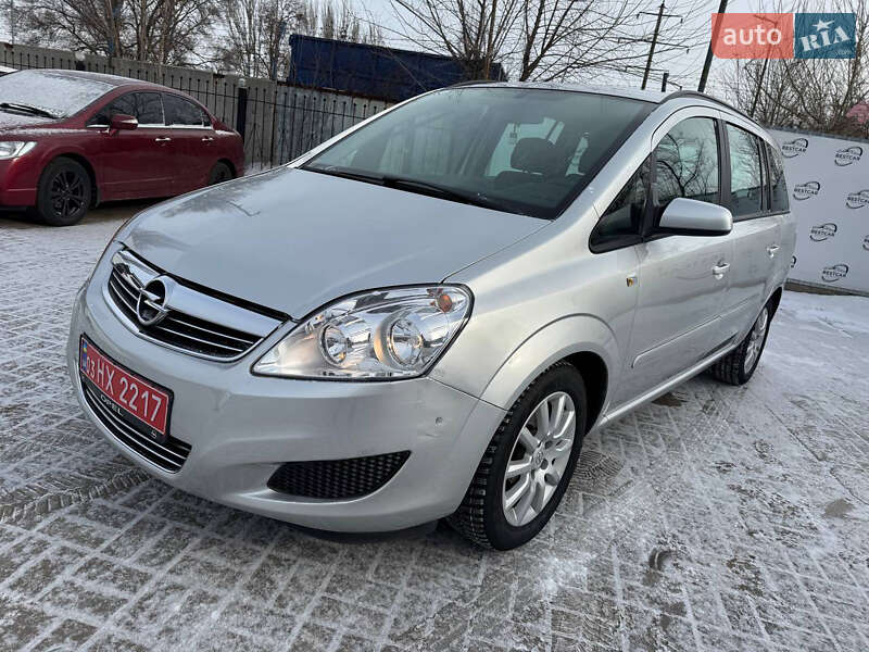 Минивэн Opel Zafira 2008 в Днепре