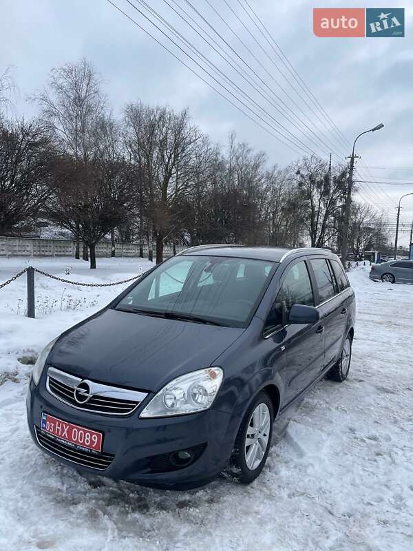 Минивэн Opel Zafira 2010 в Луцке фото 8 Минивэн Opel Zafira 2010 в Луцке