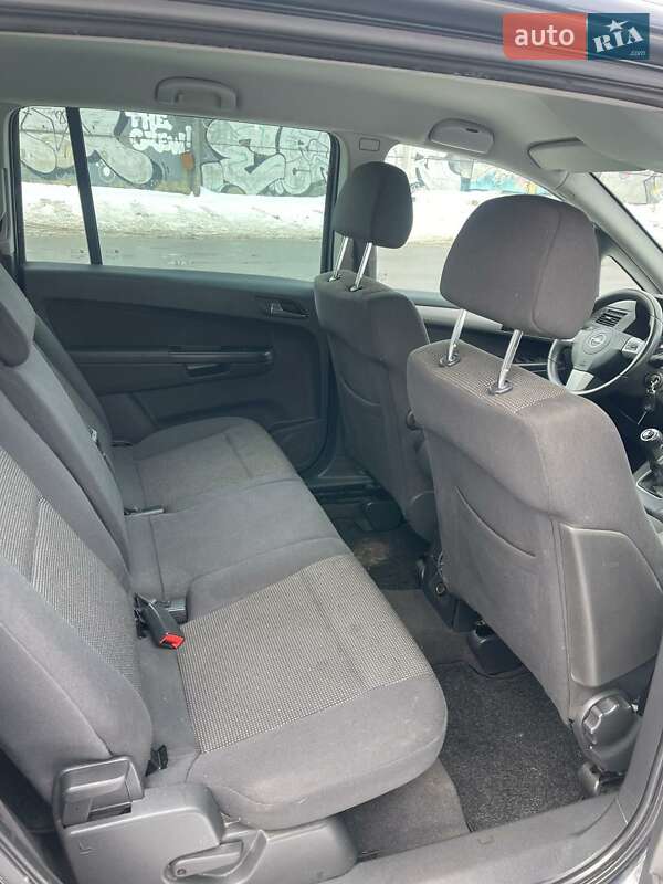Минивэн Opel Zafira 2010 в Луцке фото 13 Минивэн Opel Zafira 2010 в Луцке