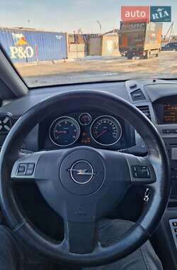 Мінівен Opel Zafira 2006 в Чернівцях