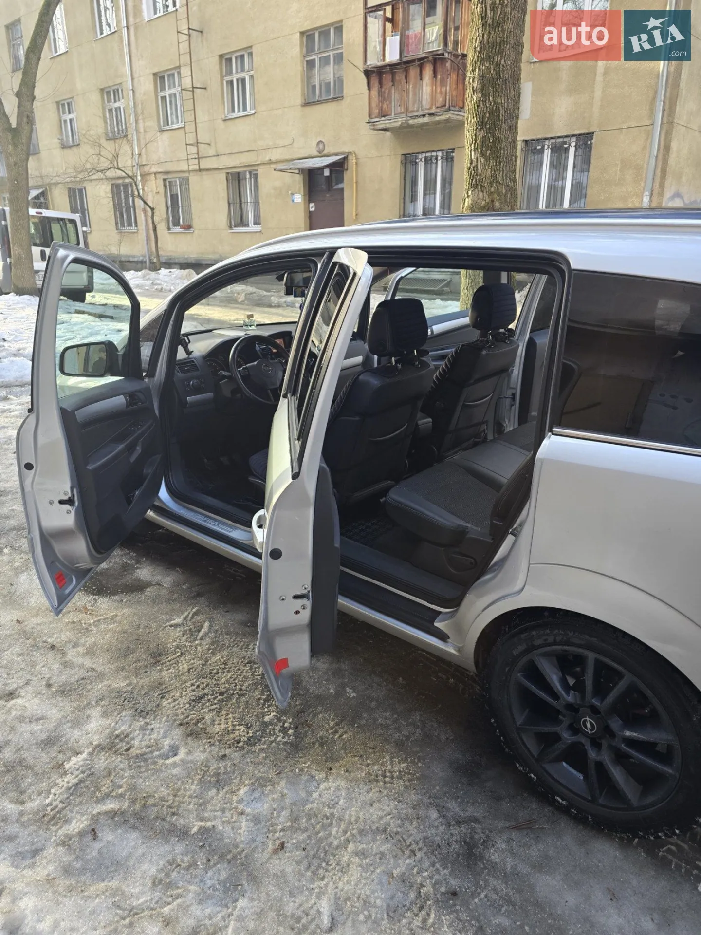 2010 Opel Zafira - мініатюра 22