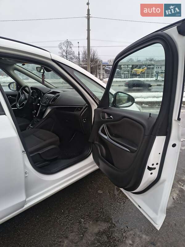 Минивэн Opel Zafira 2014 в Харькове
