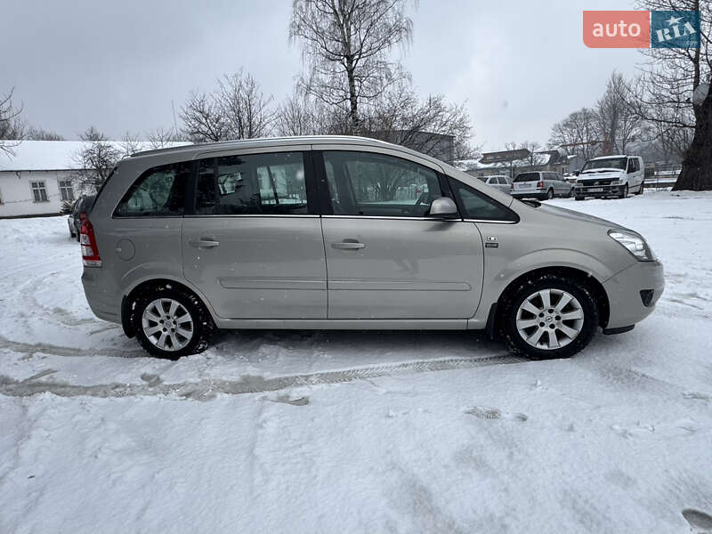 Минивэн Opel Zafira 2009 в Надворной фото 11 Минивэн Opel Zafira 2009 в Надворной
