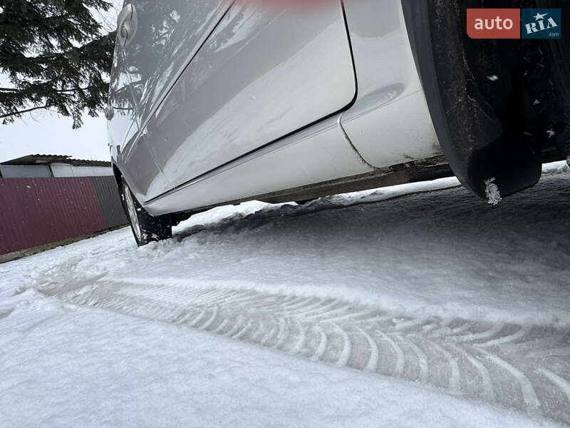 Минивэн Opel Zafira 2009 в Надворной фото 27 Минивэн Opel Zafira 2009 в Надворной