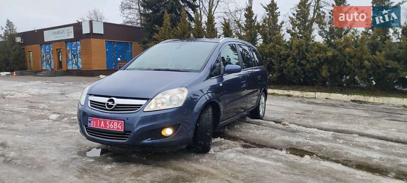 Минивэн Opel Zafira 2009 в Харькове