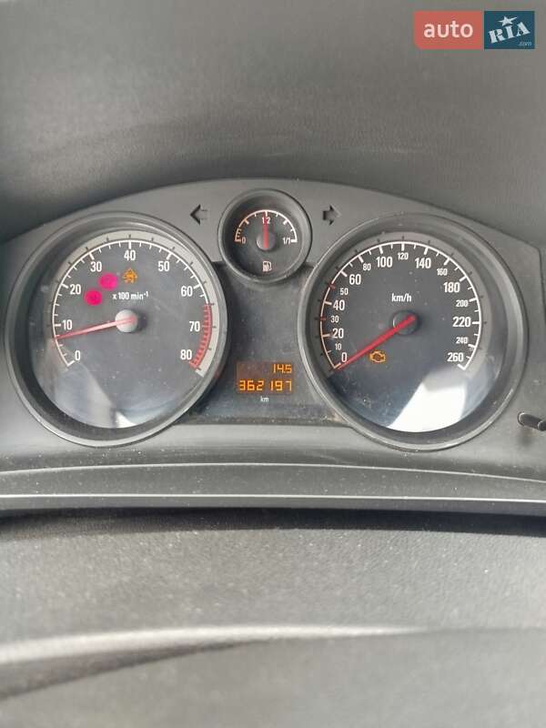 Минивэн Opel Zafira 2009 в Киеве фото 13 Минивэн Opel Zafira 2009 в Киеве