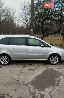 Минивэн Opel Zafira 2009 в Кривом Роге
