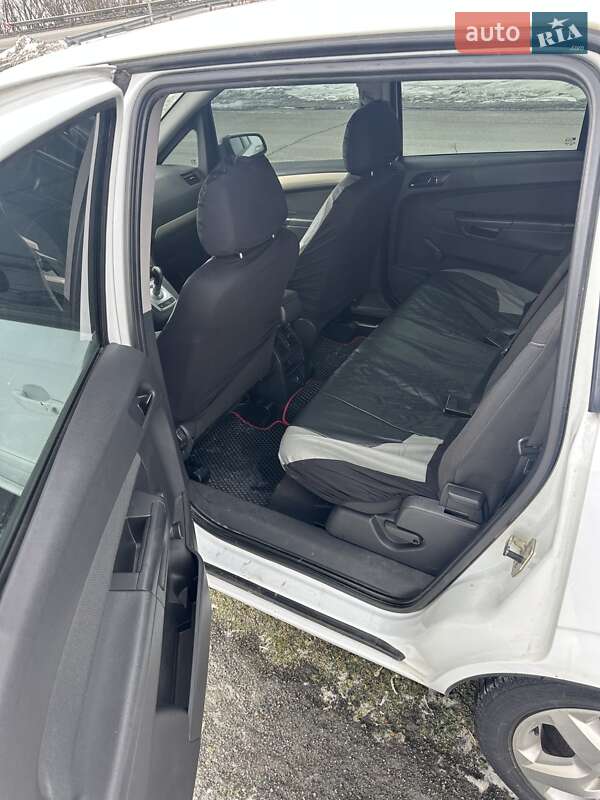 Минивэн Opel Zafira 2008 в Немирове фото 7 Минивэн Opel Zafira 2008 в Немирове
