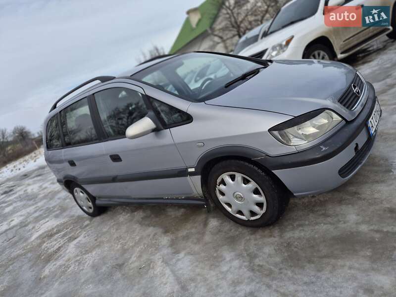 Opel Zafira 2002