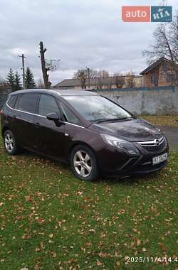 Минивэн Opel Zafira 2012 в Болехове