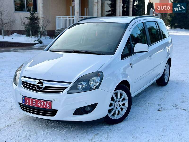 Минивэн Opel Zafira 2011 в Тернополе фото Минивэн Opel Zafira 2011 в Тернополе