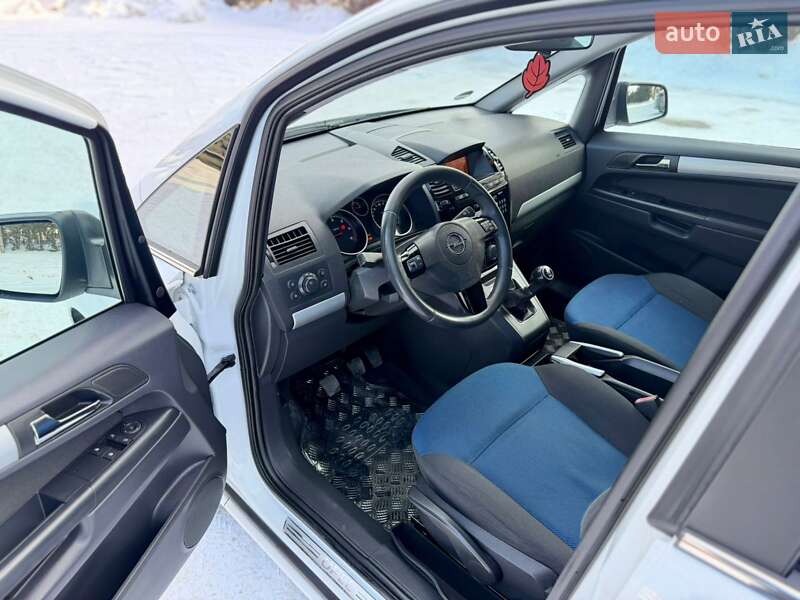 Минивэн Opel Zafira 2011 в Тернополе фото 15 Минивэн Opel Zafira 2011 в Тернополе