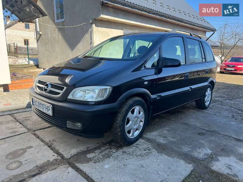 Минивэн Opel Zafira 1999 в Новояворовске
