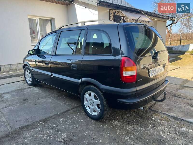 Минивэн Opel Zafira 1999 в Новояворовске
