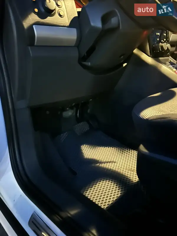Opel Zafira 2010 VIN W0L0AHM75B2048688 фото оголошення 44 з 113