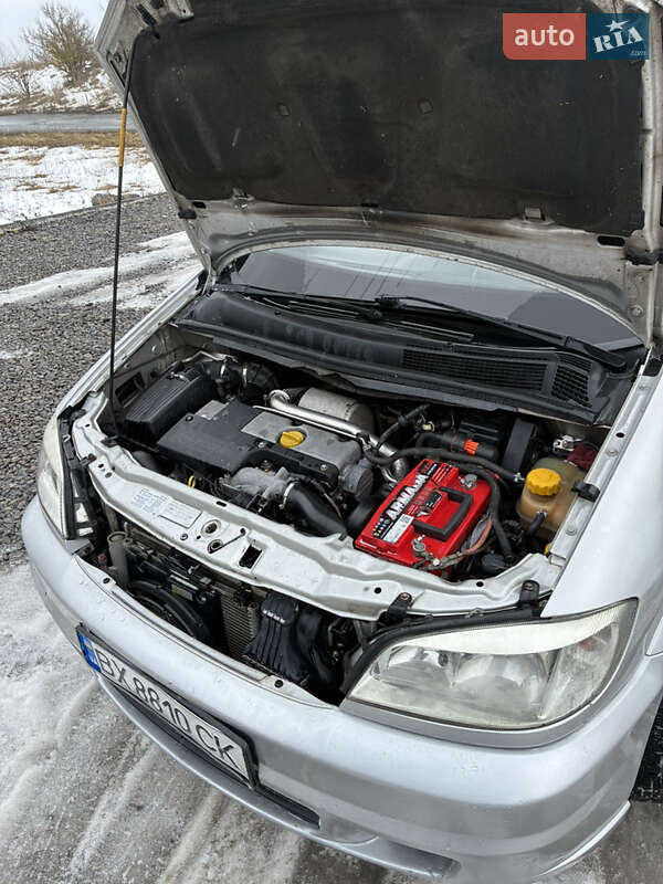Минивэн Opel Zafira 2003 в Жмеринке