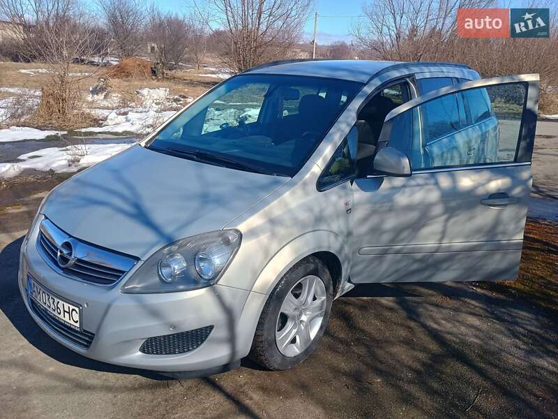 Opel Zafira 2010