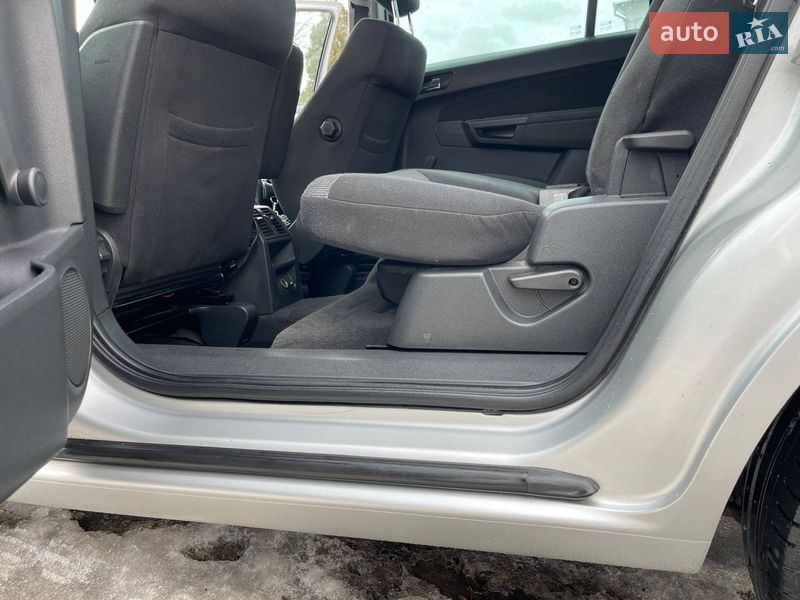 Мінівен Opel Zafira 2010 в Білій Церкві
