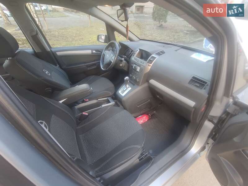 Минивэн Opel Zafira 2007 в Дрогобыче фото 10 Минивэн Opel Zafira 2007 в Дрогобыче