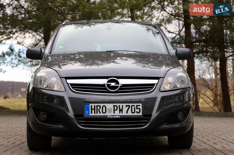 Минивэн Opel Zafira 2011 в Дрогобыче фото 11 Минивэн Opel Zafira 2011 в Дрогобыче