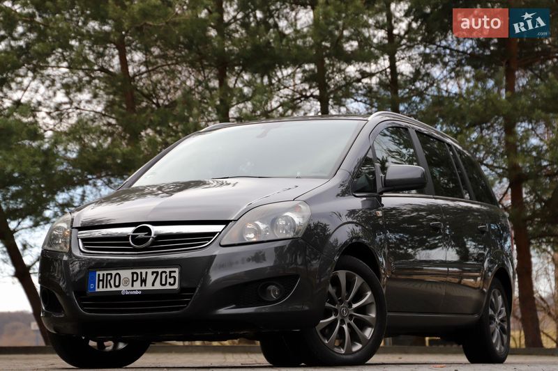 Минивэн Opel Zafira 2011 в Дрогобыче фото 34 Минивэн Opel Zafira 2011 в Дрогобыче