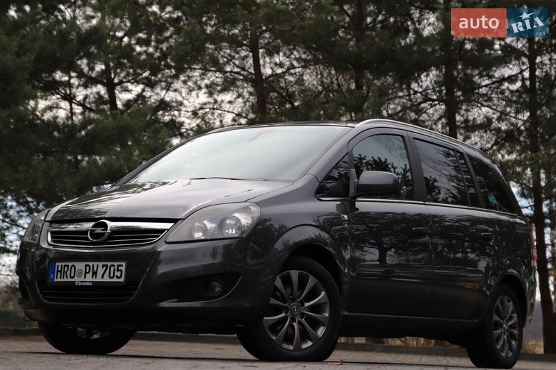 Минивэн Opel Zafira 2011 в Дрогобыче фото 33 Минивэн Opel Zafira 2011 в Дрогобыче