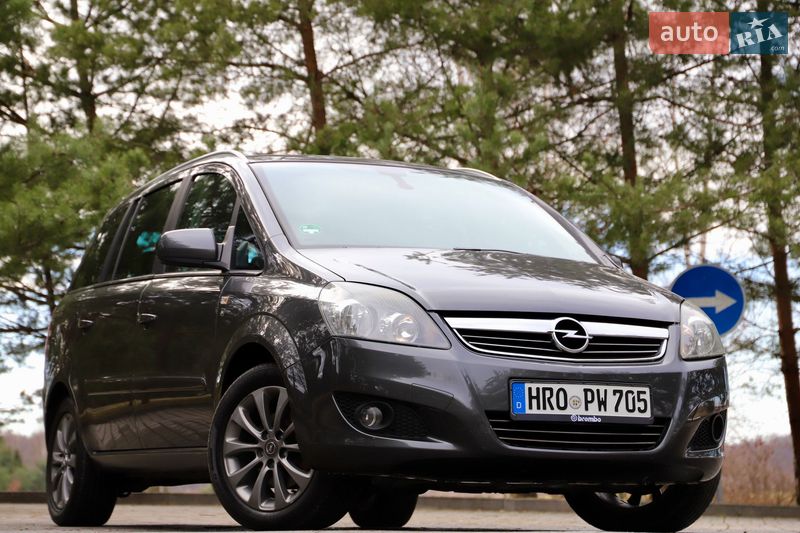 Минивэн Opel Zafira 2011 в Дрогобыче фото 44 Минивэн Opel Zafira 2011 в Дрогобыче