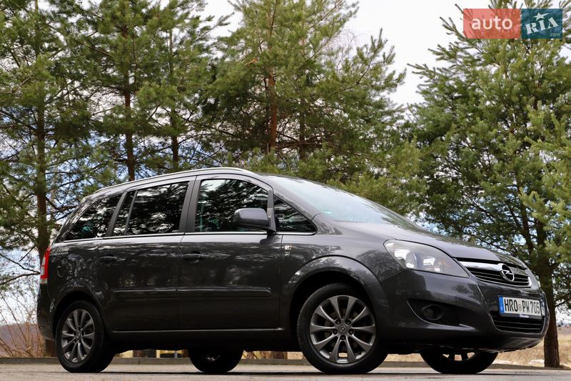 Минивэн Opel Zafira 2011 в Дрогобыче фото 47 Минивэн Opel Zafira 2011 в Дрогобыче