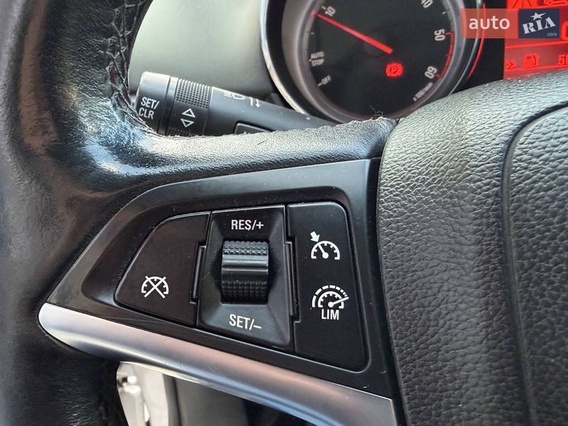 Микровэн Opel Zafira 2014 в Львове