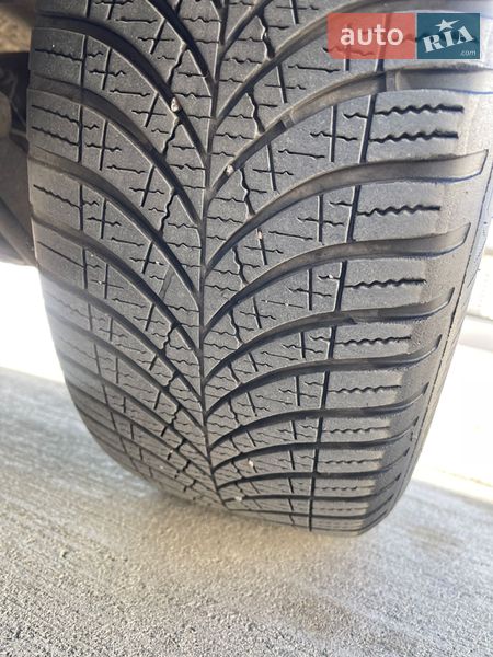 Минивэн Opel Zafira 2010 в Луцке