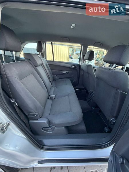 Минивэн Opel Zafira 2009 в Владимире