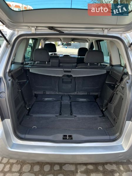 Минивэн Opel Zafira 2010 в Тернополе