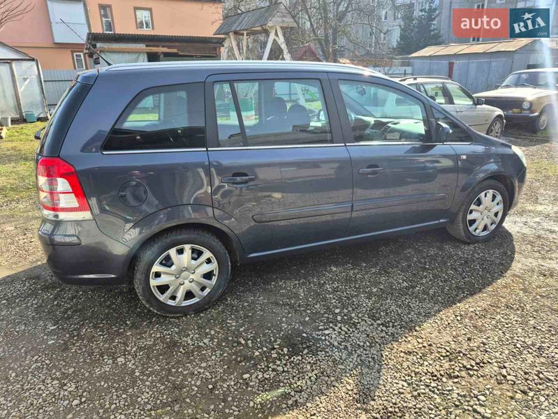 Минивэн Opel Zafira 2009 в Коломые
