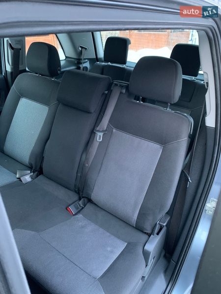 Минивэн Opel Zafira 2009 в Кременце