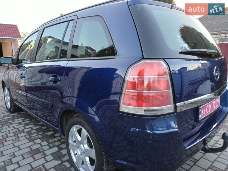 Минивэн Opel Zafira 2008 в Умани