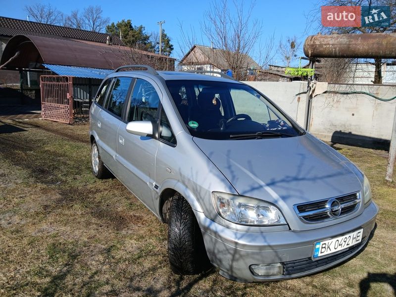 Opel Zafira 2004