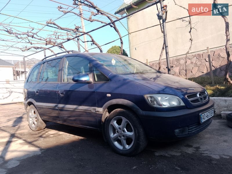 Минивэн Opel Zafira 2002 в Виноградове